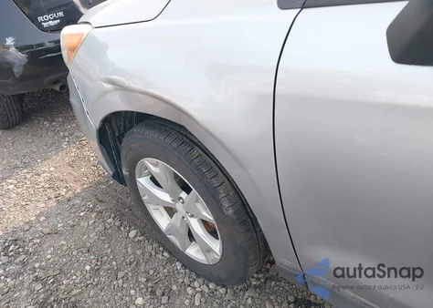 2015 Subaru Forester 2.5I Premium из США, поврежденный, VIN JF2SJADCXFH560104